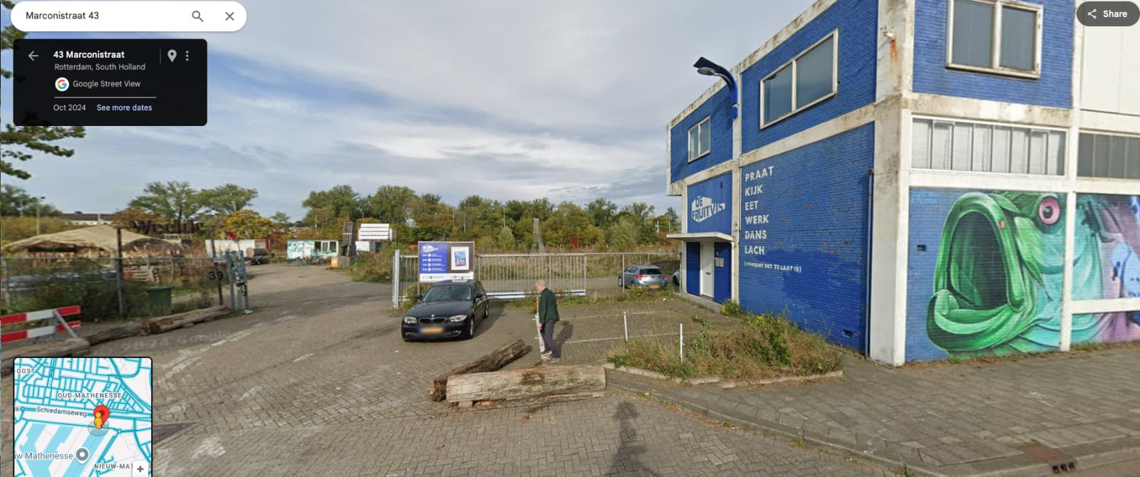 Zo ziet onze locatie eruit vanaf de straat